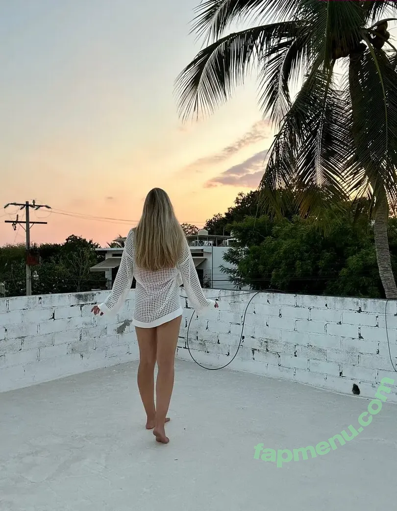 Madamemm nude photo #0014 (Emmvip / madam.em)