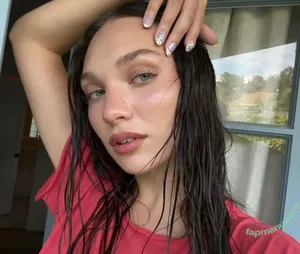 Maddie Ziegler / maddieziegler nude photo #1679