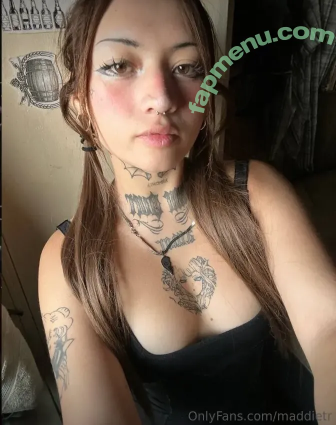 Maddietr nude photo #0030 (maddiezeiher / maddzy)