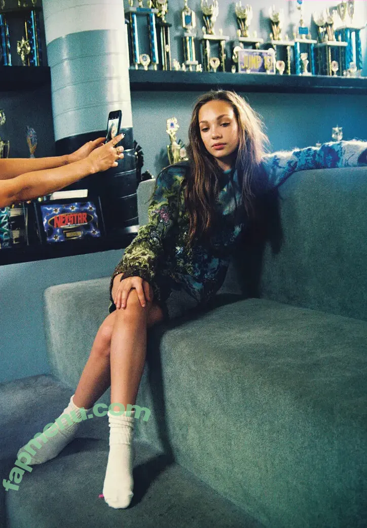 maddieziegler nude photo #0003 (maddieziegler)
