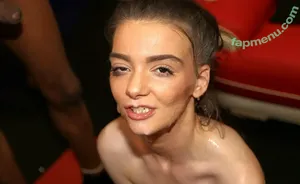  nude photo #0001