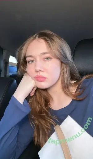 Madi Burton / madiburton nude photo #0001