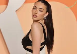 Madison Beer / madisonbeer nude photo #0165