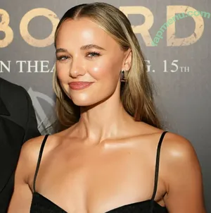 Madison Iseman / Jumanji / itsmsmadi / madisoniseman nude photo #0487