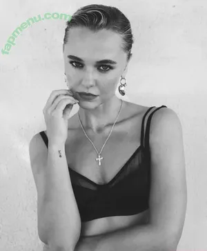 Madison Iseman / Jumanji / itsmsmadi / madisoniseman nude photo #0530