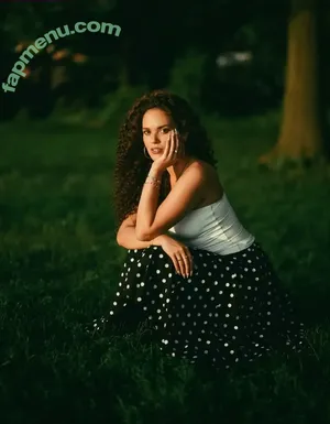 Madison Pettis / madisonpettis nude photo #1055