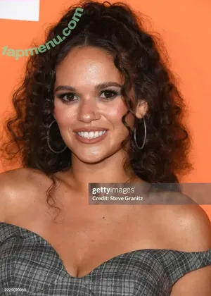 Madison Pettis / madisonpettis nude photo #1062