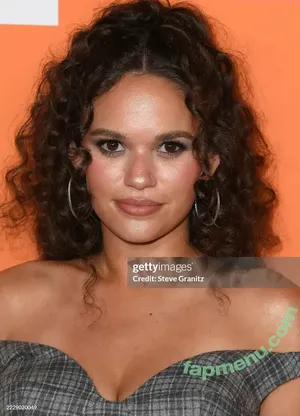 Madison Pettis / madisonpettis nude photo #1064