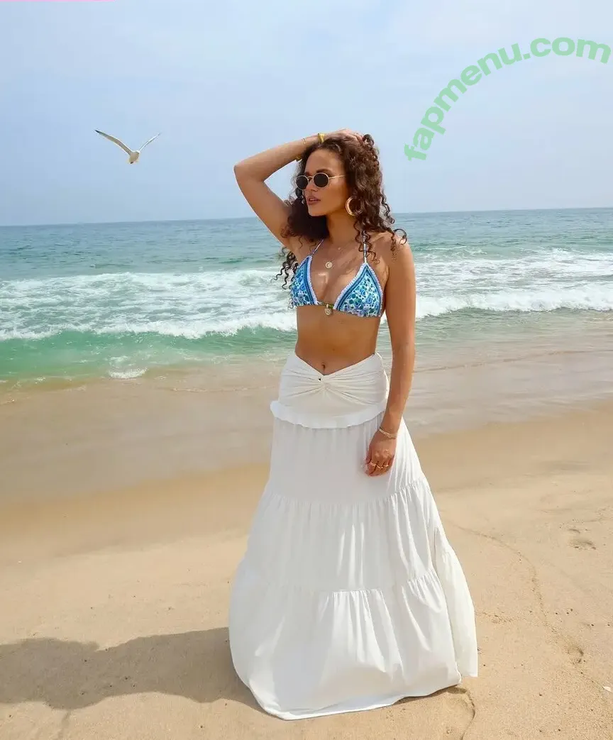Madison Pettis nude photo #1035 (madisonpettis)