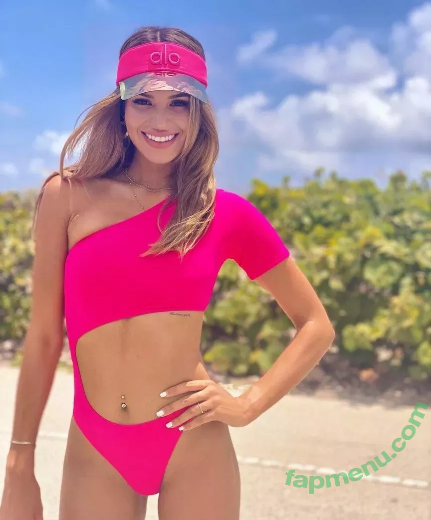 Madison Reed nude photo #0009 (Victoria Justice Sister / madisonreed / rmadness)