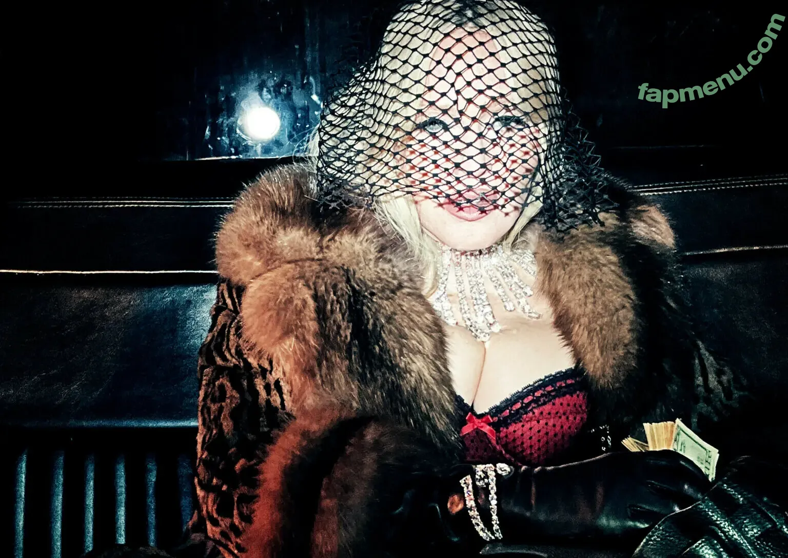 Madonna nude photo #0796 (Madonna)
