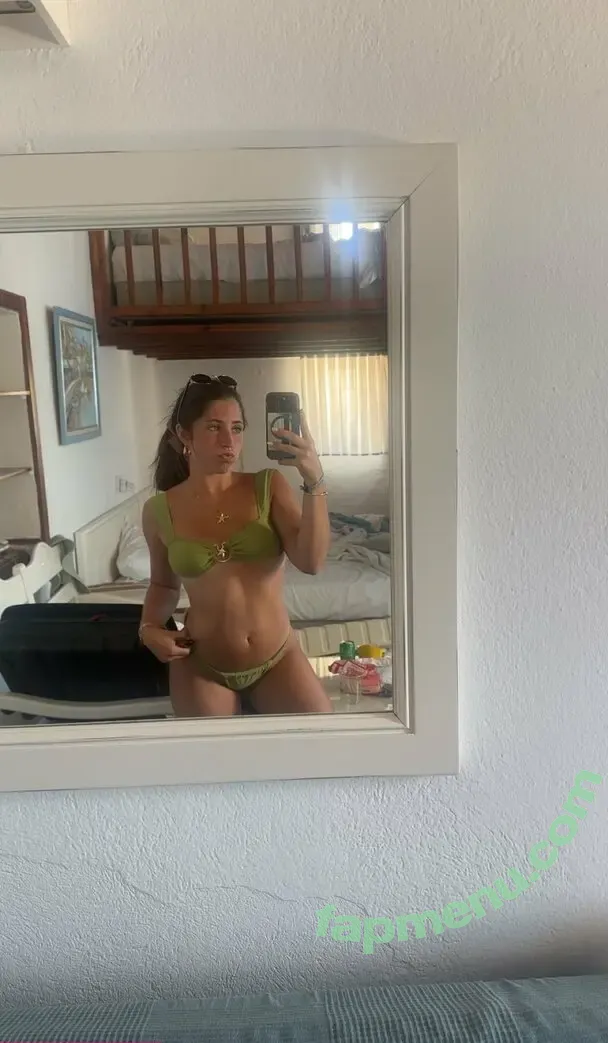 madsabigail nude photo #0039 (maddi.abigail)