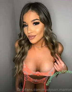 madyson.marron / xoxoxmadyyy nude photo #0007