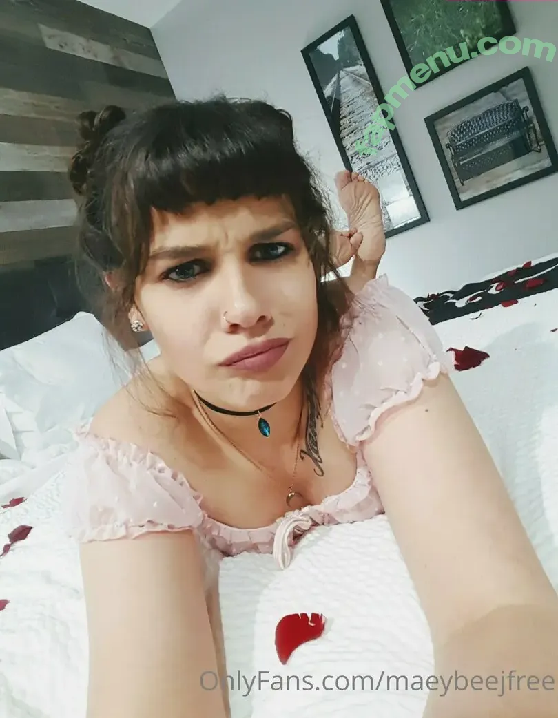 maeybeejfree nude photo #0009 (maeybeejfree)