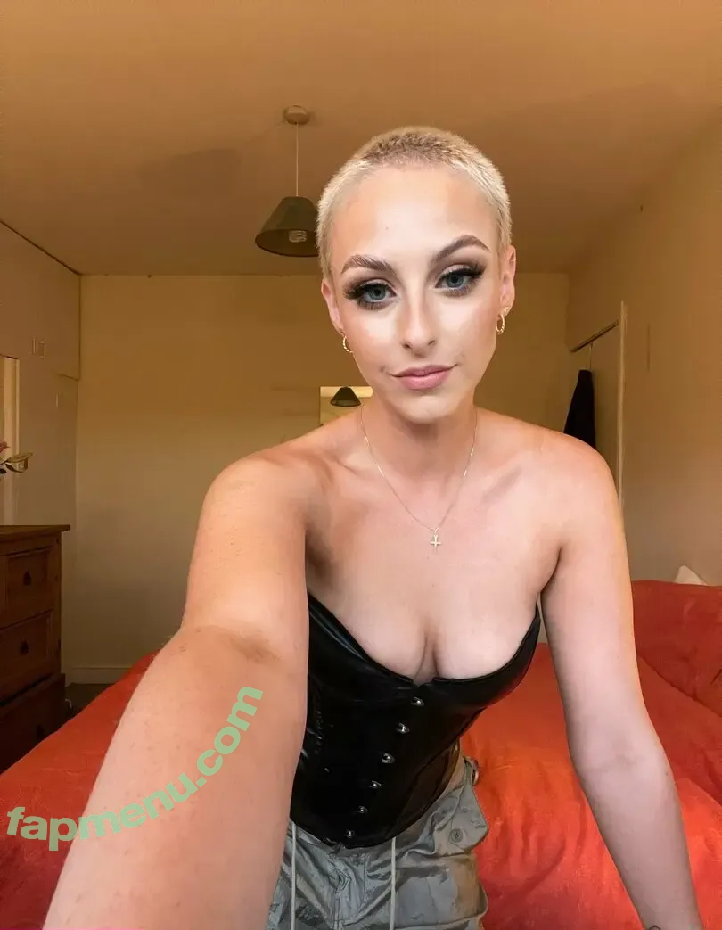 maggiejensen nude photo #0025 (maggiejanejensen)
