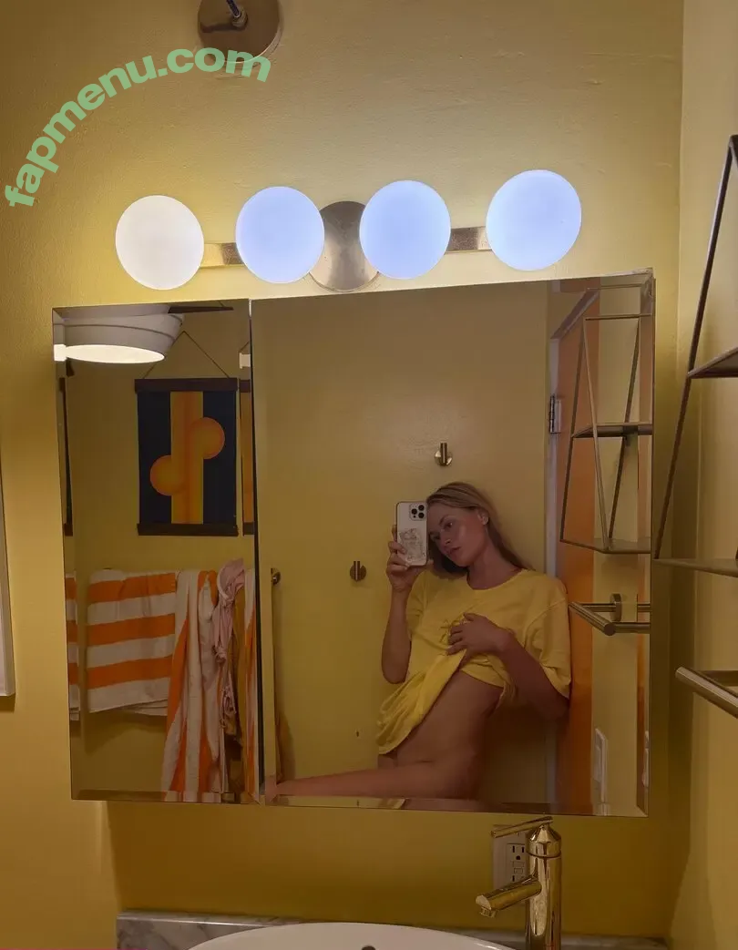 Magpiiee nude photo #0045 (mvgpiee)