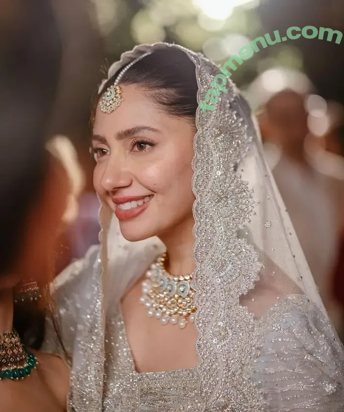 Mahira Khan nude photo #0015 (Mahira Khan)