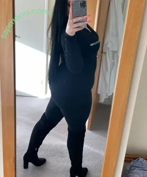 Maisiedayxo / britishmaisiedayxo nude photo #0009