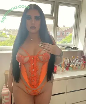 Maisiedayxo / britishmaisiedayxo nude photo #0040