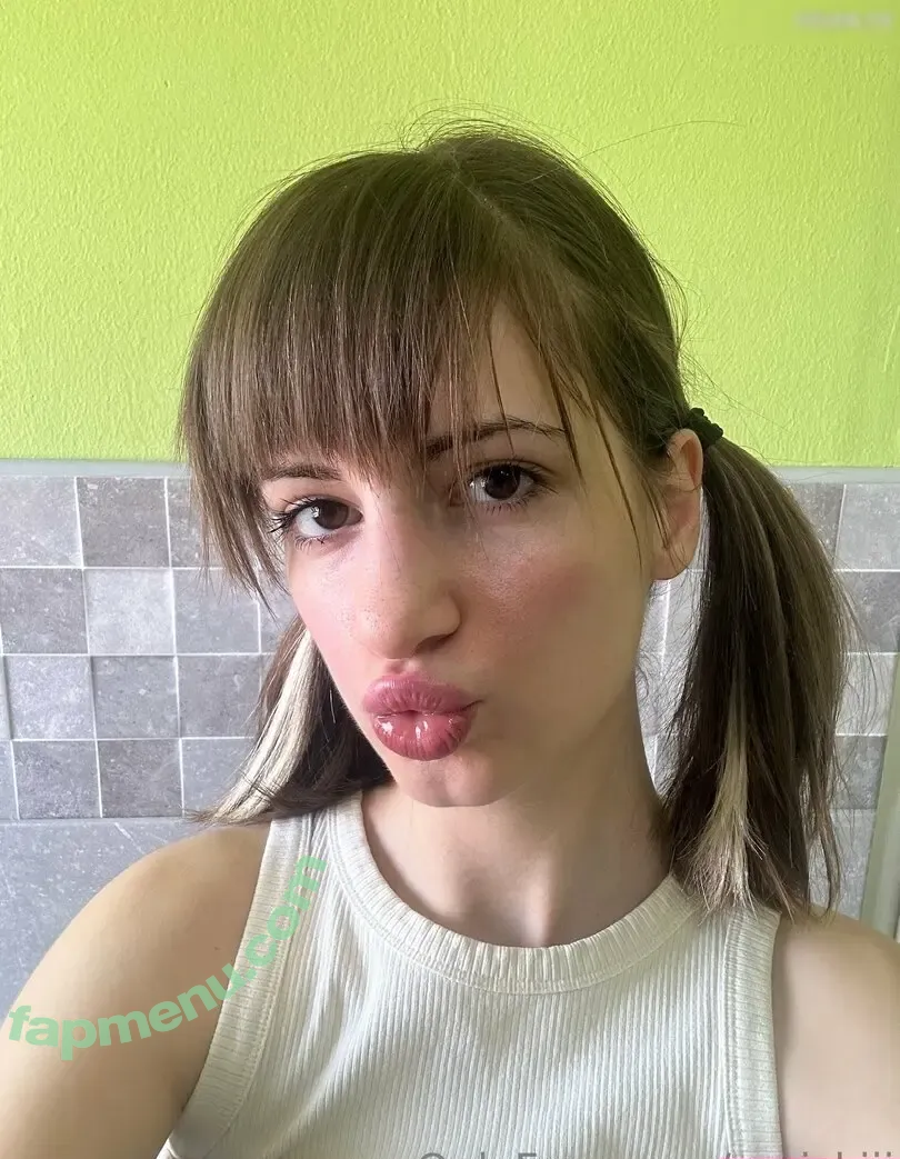 Maiski nude photo #0038 (Maiskii / maiskiii / maitsuli)