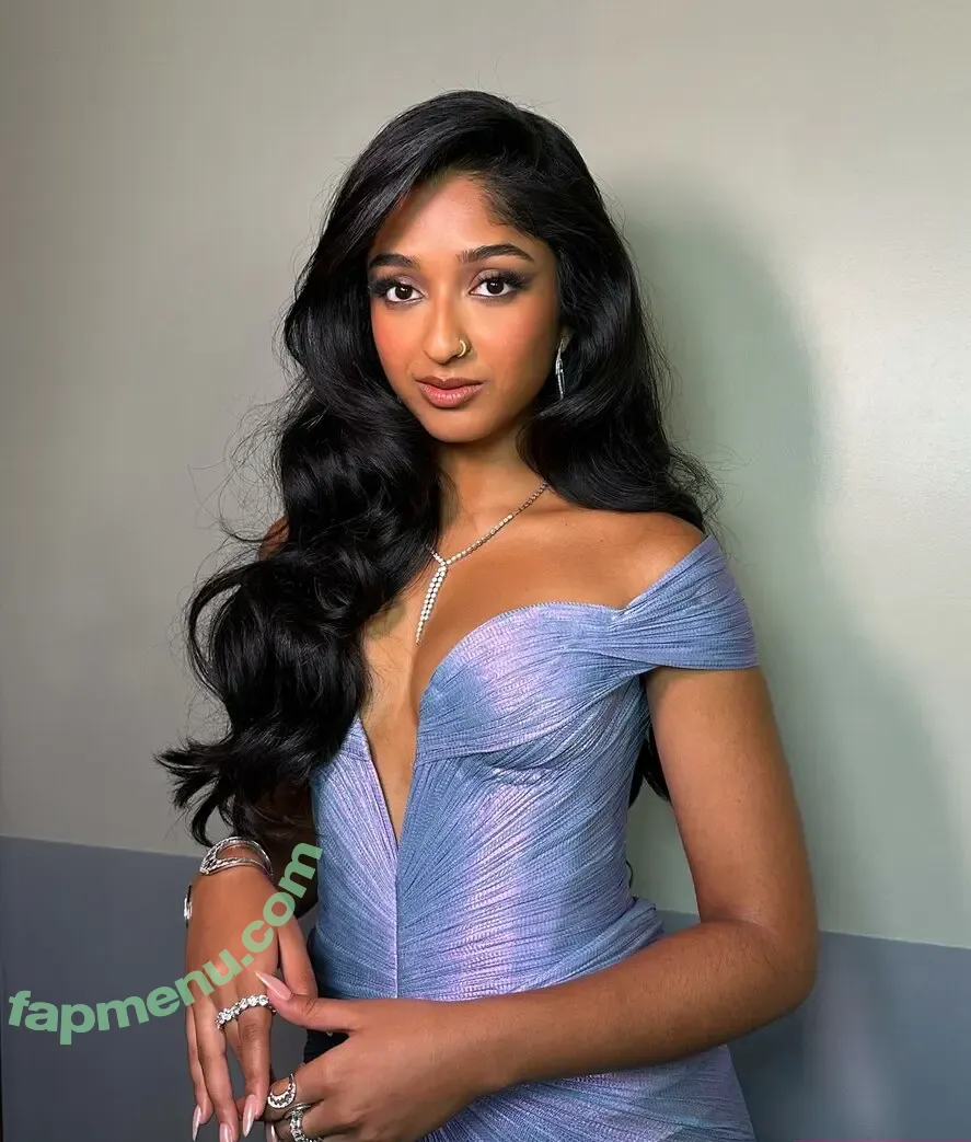 Maitreyi Ramakrishnan nude photo #0207 (maitreyiramakrishnan / ramakrishnannn)
