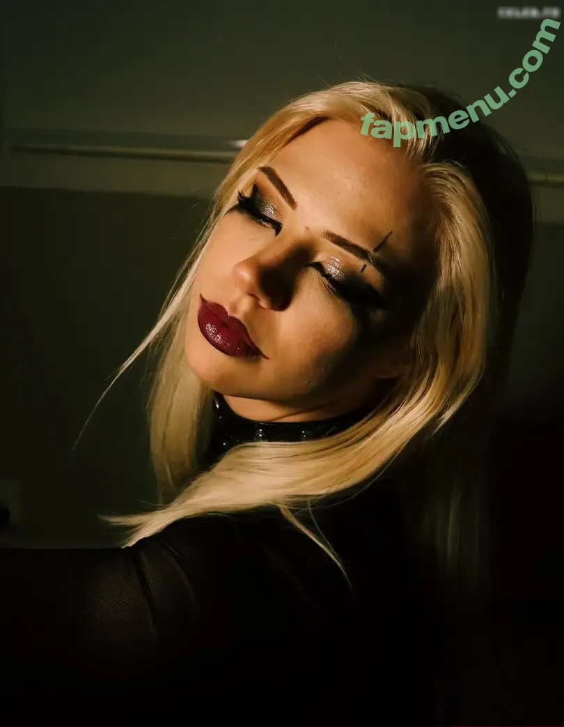 Maji nude photo #0151 (ilovebitterlife / majijej / officialmajicjames)