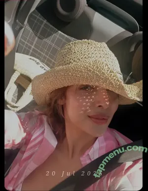 Malaika Arora / malaikaaroraofficial nude photo #0107