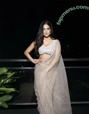 Malavika Mohanan / malavikamohanan_ nude photo #0084
