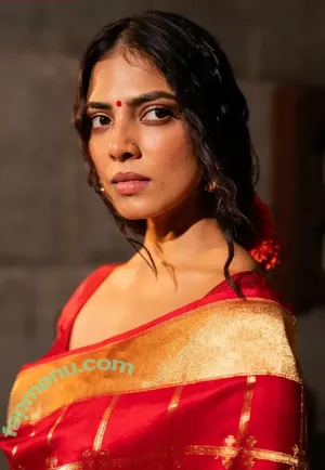 Malavika Mohanan / malavikamohanan_ nude photo #0092