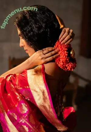 Malavika Mohanan / malavikamohanan_ nude photo #0093