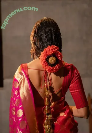 Malavika Mohanan / malavikamohanan_ nude photo #0094