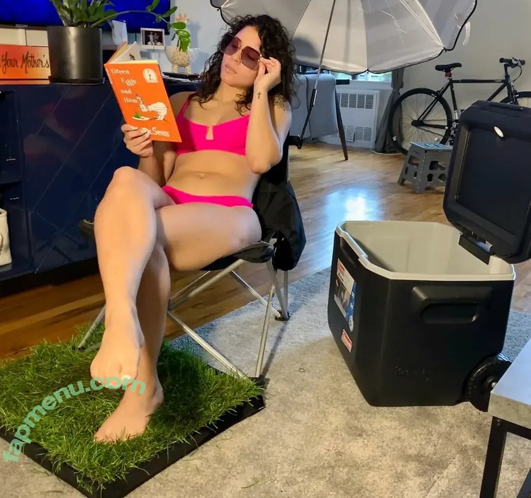 Maleni Cruz nude photo #0200 (malenicruz)