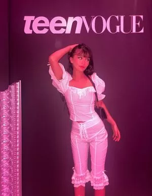 Malina Weissman / malinaweissman nude photo #0069