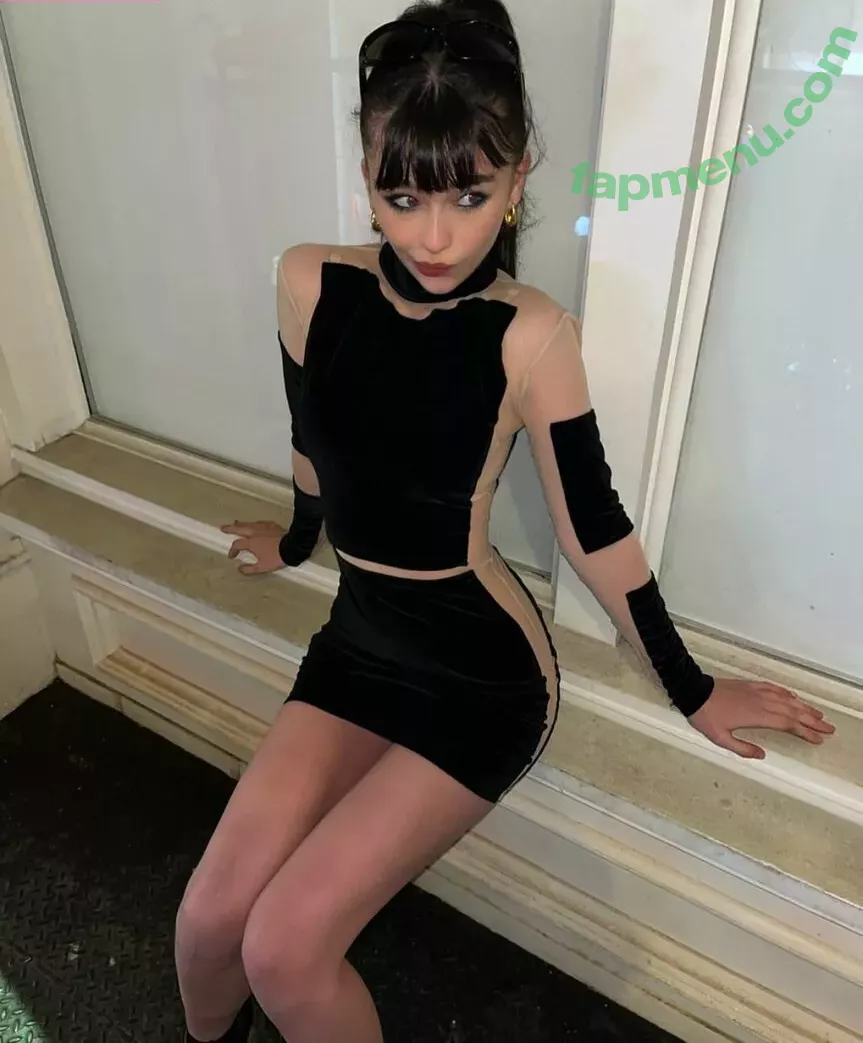 Malina Weissman nude photo #0043 (malinaweissman)