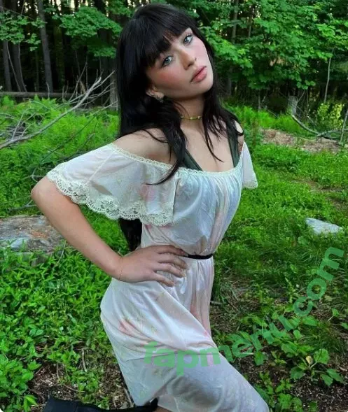 Malina Weissman nude photo #0049 (malinaweissman)