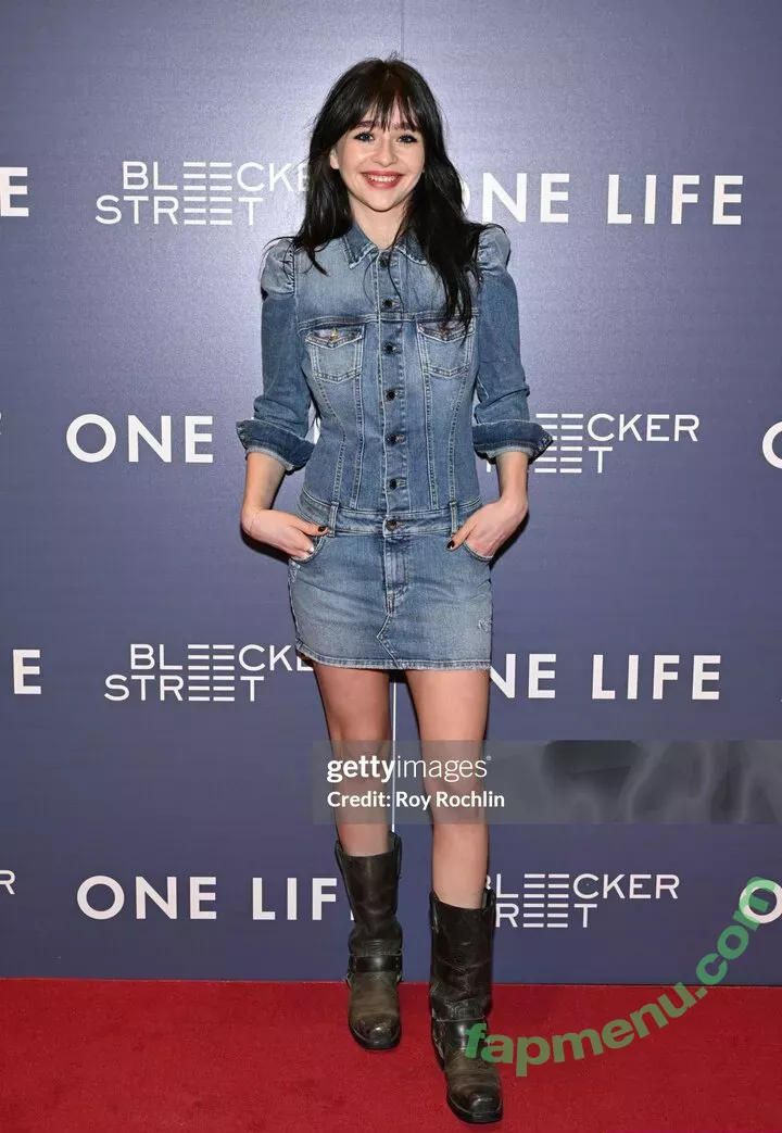 Malina Weissman nude photo #0138 (malinaweissman)