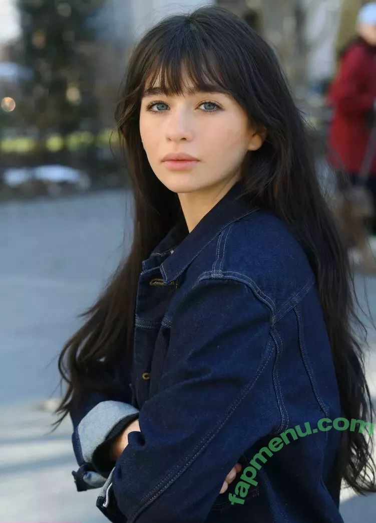 Malina Weissman nude photo #0144 (malinaweissman)