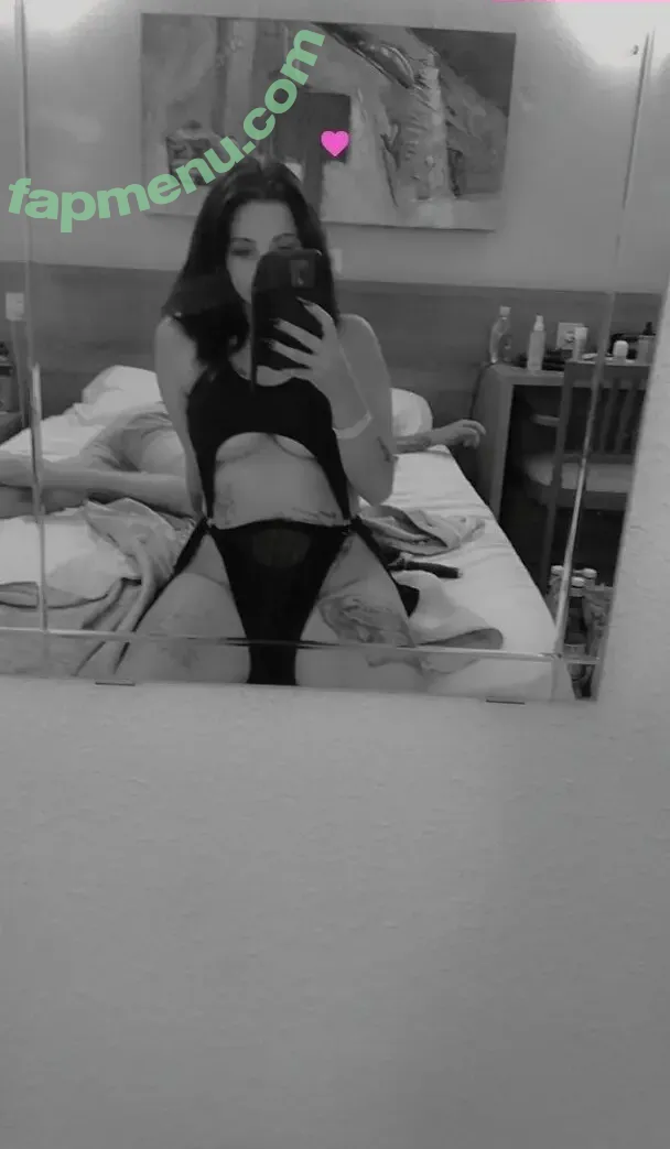 Mallejenny1997 nude photo #0010 (mallejenny1997._ / mallorcadevil1997)