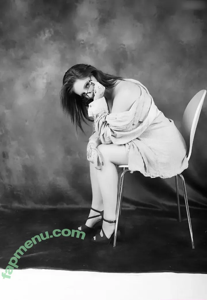 Mallejenny1997 nude photo #0070 (mallejenny1997._ / mallorcadevil1997)