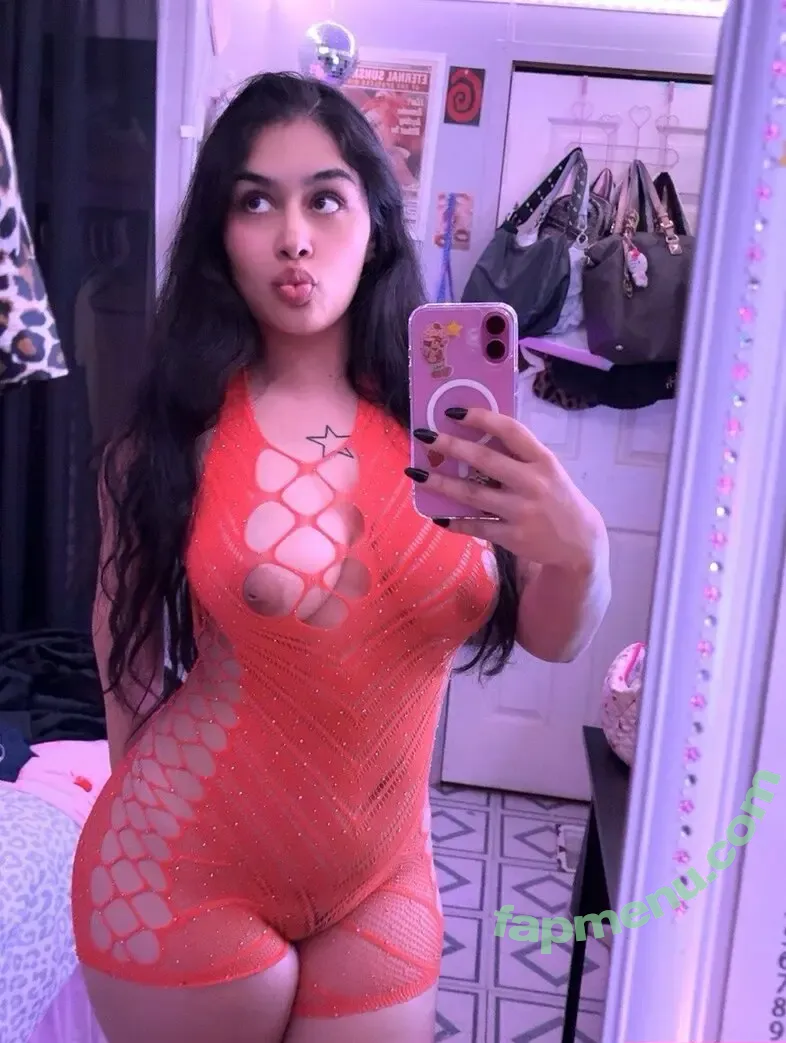 mami nude photo #0006 (mamiportland / urfavscorpiobby)