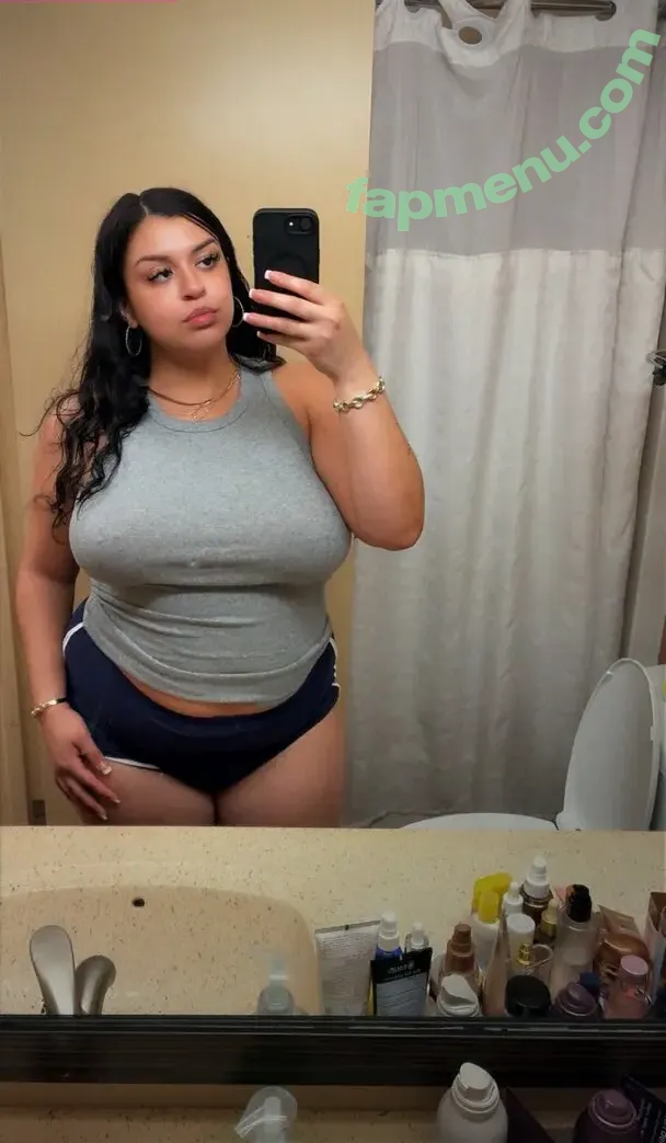 Mamibelleza nude photo #0004 (bellaaa_reina)