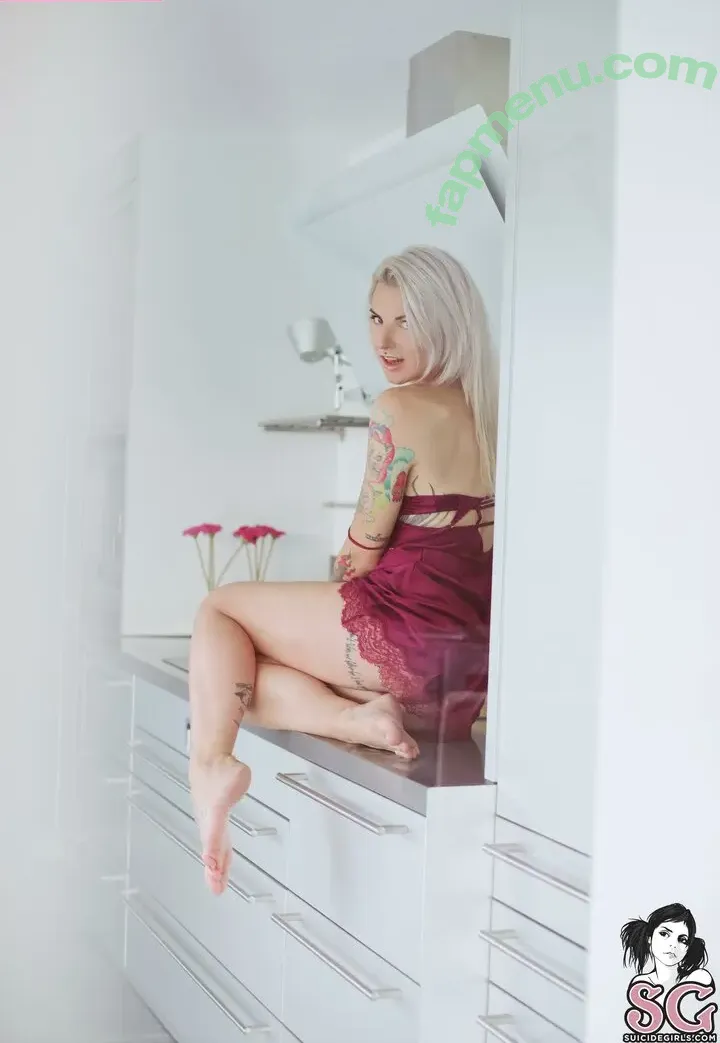 mandeelou nude photo #0211 (mandeelousg)