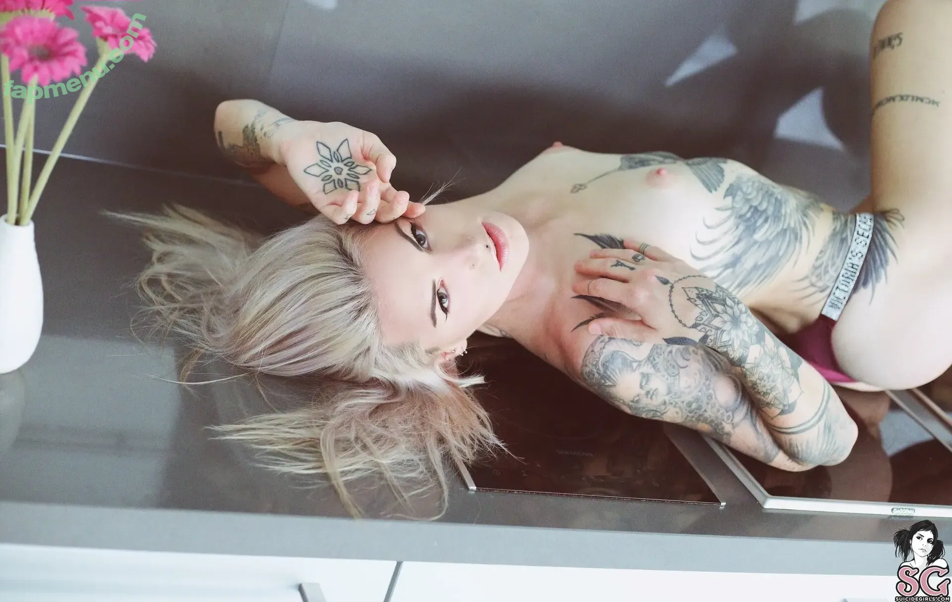 mandeelou nude photo #0223 (mandeelousg)
