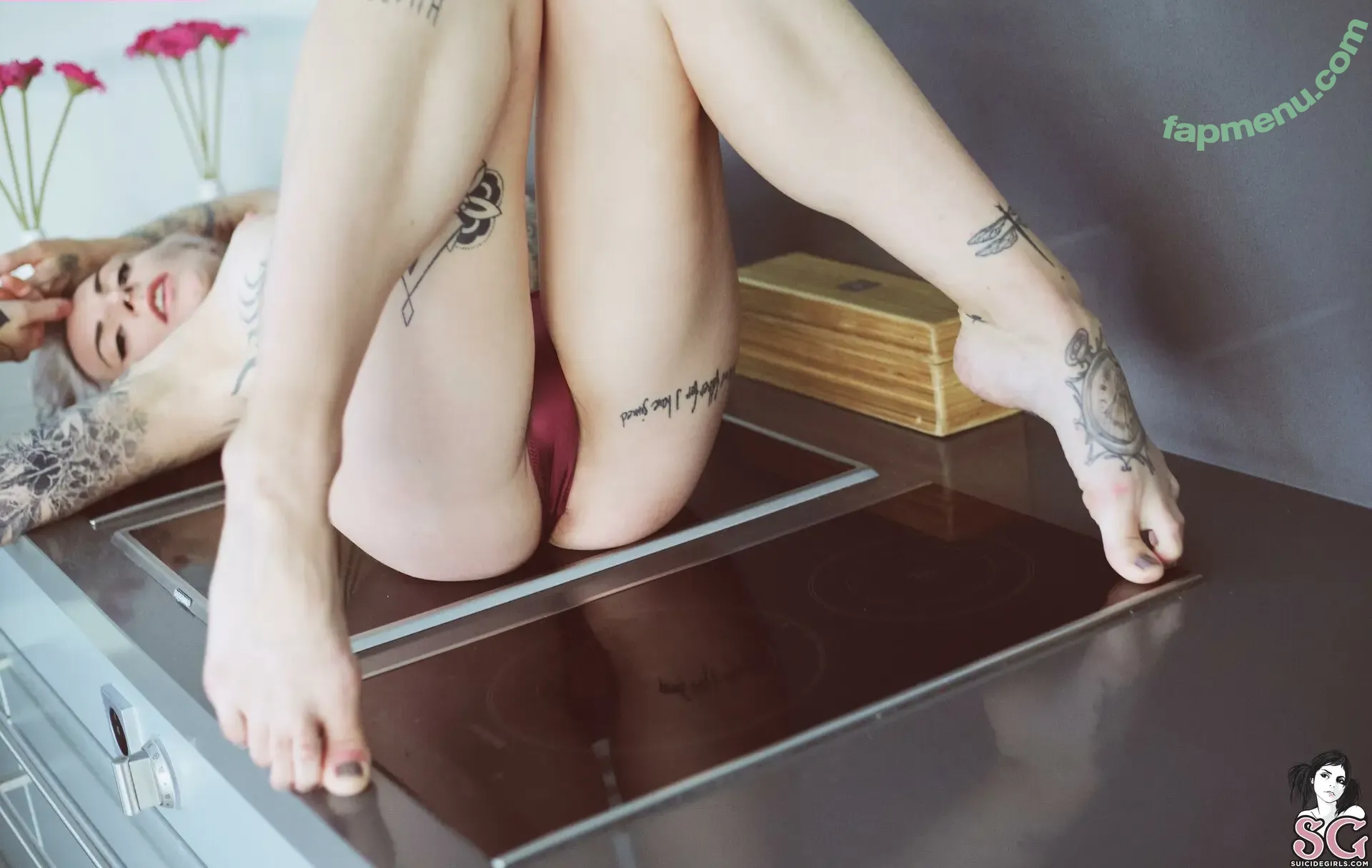 mandeelou nude photo #0225 (mandeelousg)
