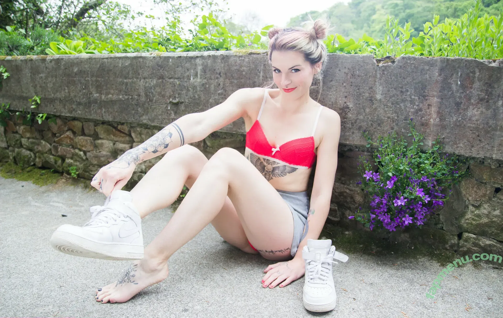 mandeelou nude photo #0263 (mandeelousg)