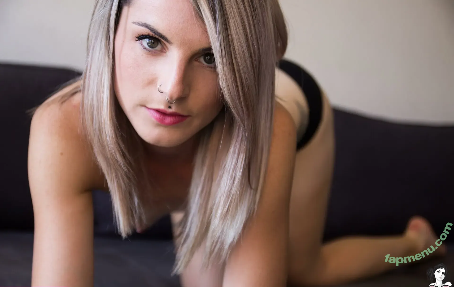 mandeelou nude photo #0477 (mandeelousg)