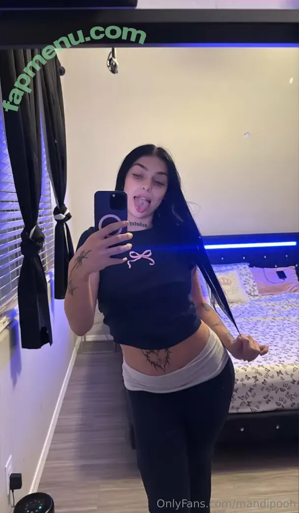 mandipooh nude photo #0059 (mandi.pooh_)
