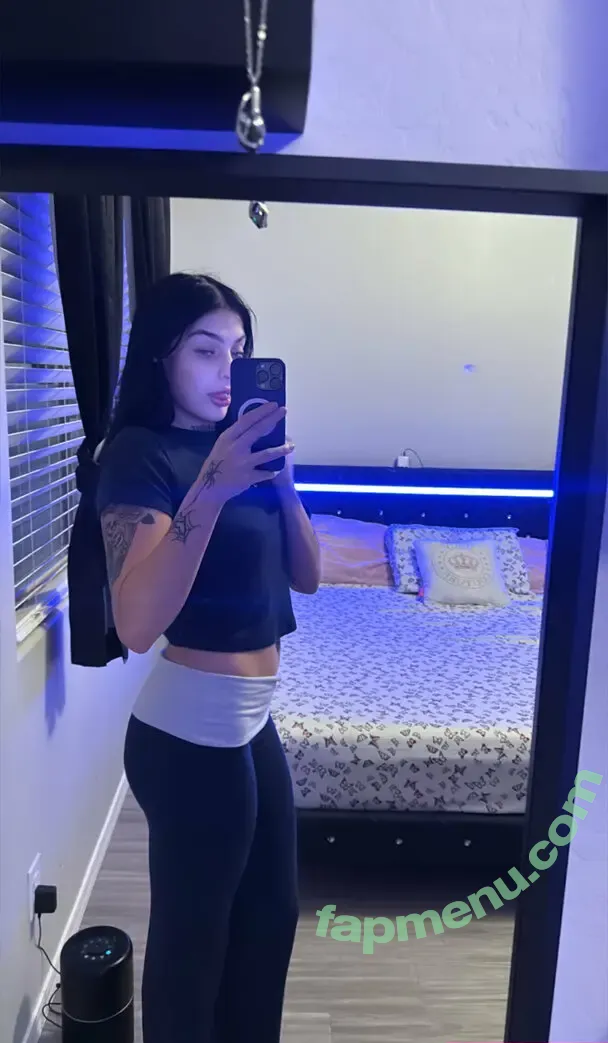 mandipooh nude photo #0060 (mandi.pooh_)