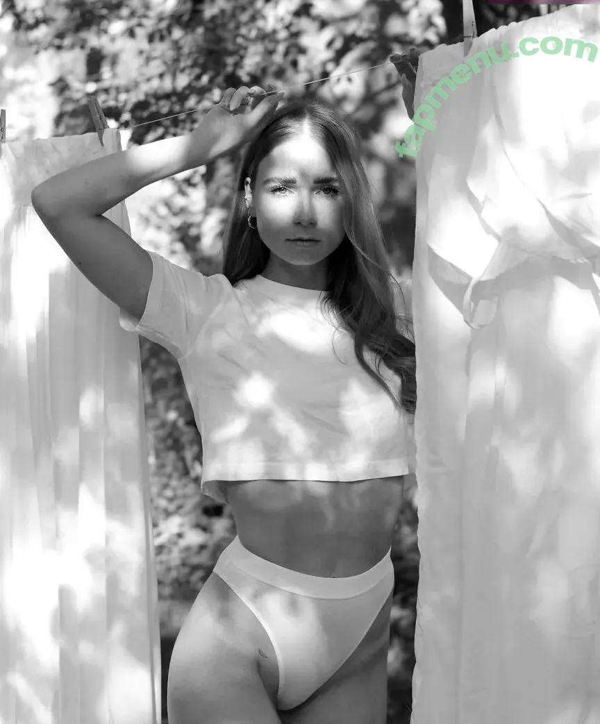 Manja Carina nude photo #0004 (_carinamanja_)