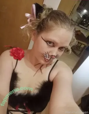  nude photo #0009
